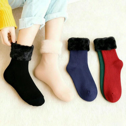 ✦ Winter Socks